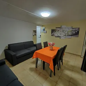 Appartamento Piazza Verga, Aeroporto di Catania Fontana Rossa
